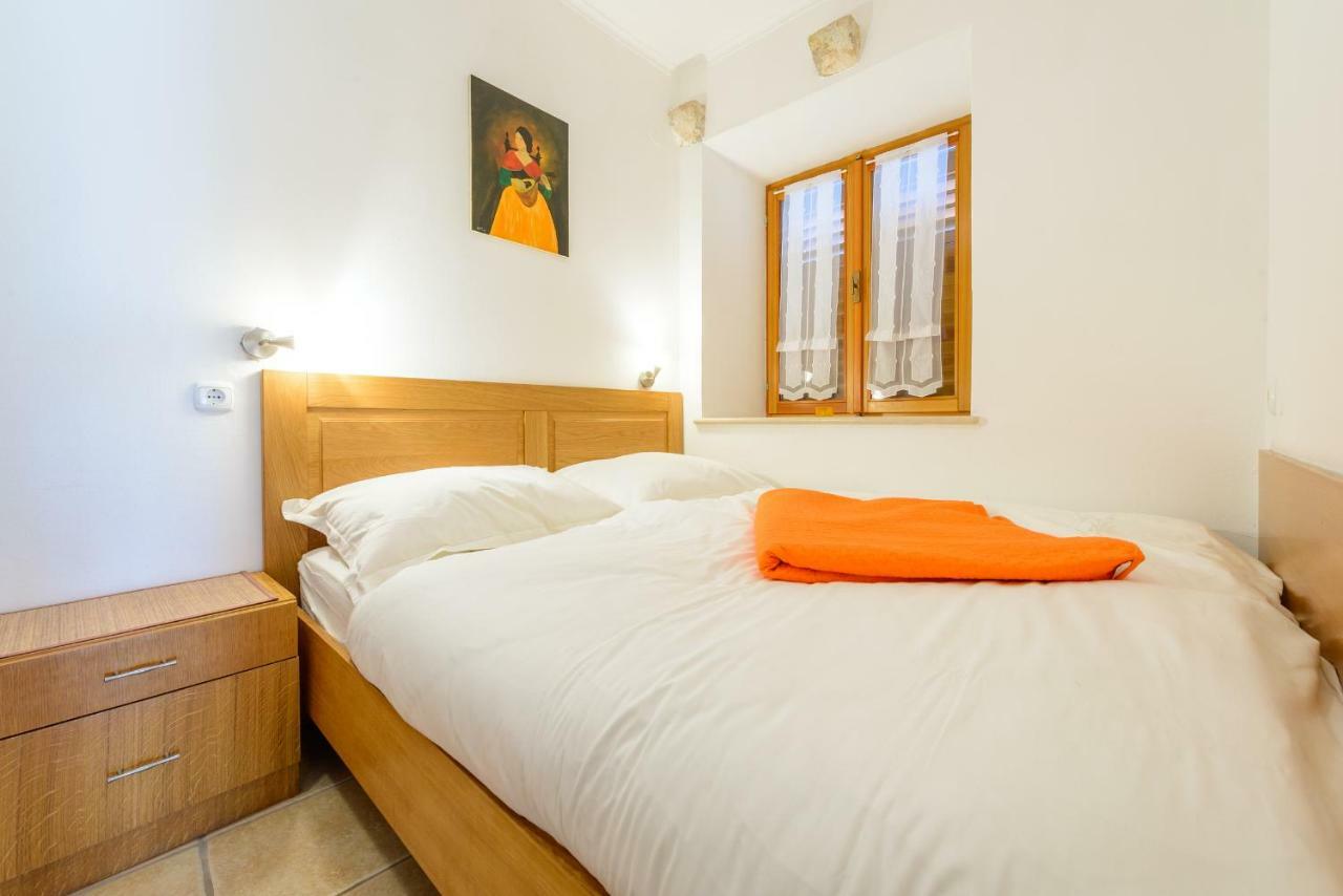 קאבטאט Apartments Petar מראה חיצוני תמונה