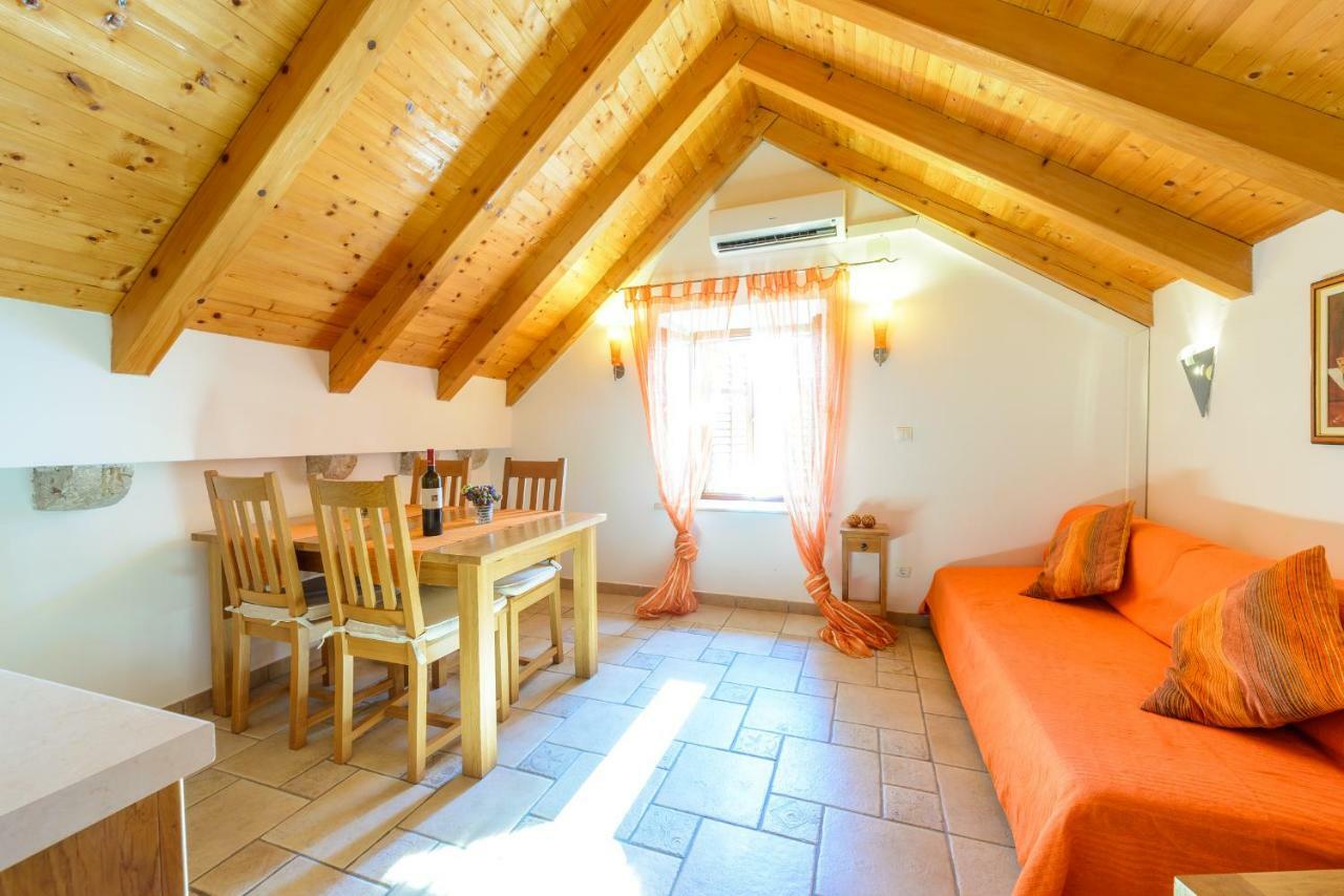 קאבטאט Apartments Petar מראה חיצוני תמונה