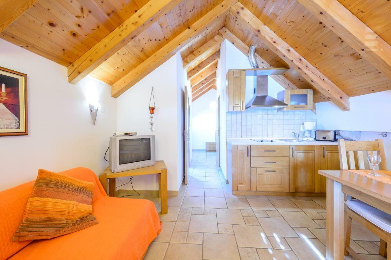 קאבטאט Apartments Petar מראה חיצוני תמונה